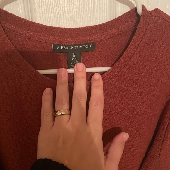 Beautiful maternity fall top! - Picture 3 of 3